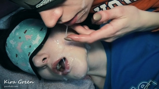 Homevideo oral sex, facials, swallowing after cums - amatuer ffm threesome Kira Green