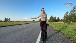 Attractive girl hitchhikes in tight leggings, shows melons and booty and pays for the ride with sex